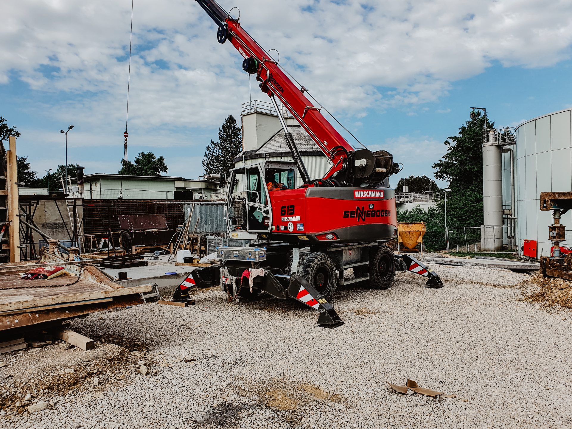 Hans_Hirschmann_Treuchtlingen_Tiefbau_Strassenbau_Stahlbetonbau_Stellenangebote_Lehrstellen_2022 3 scaled